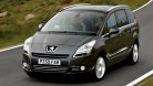 Rodzinny minivan. Masywna sylwetka, mnóstwo miejsca w środku. Dostępny w wersji dla 5 lub 7 osób. Bagażnik 680–1755 l (wersja 5-osobowa), ceny od 72 300 zł.