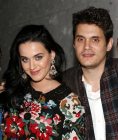 Romans Katy Perry kwitnie!