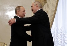 Rosja pożyczy Białorusi miliard dolarów