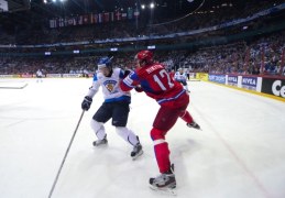 Rosjanie w finale hokejowych MŚ