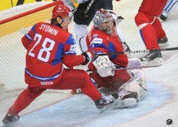Rosjanie w finale hokejowych MŚ