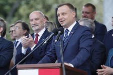 "Rzeczpospolita": Prezydent czy minister obrony? Sondaż