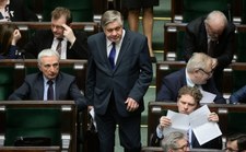Sejm uchwalił ustawę wstrzymującą sprzedaż państwowej ziemi 