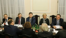 Sejmowa komisja pozytywnie zaopiniowała kandydatów PiS na sędziów TK