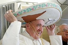 "Skromny styl życia papieża sprawia, że wiernych razi luksus Cyryla"