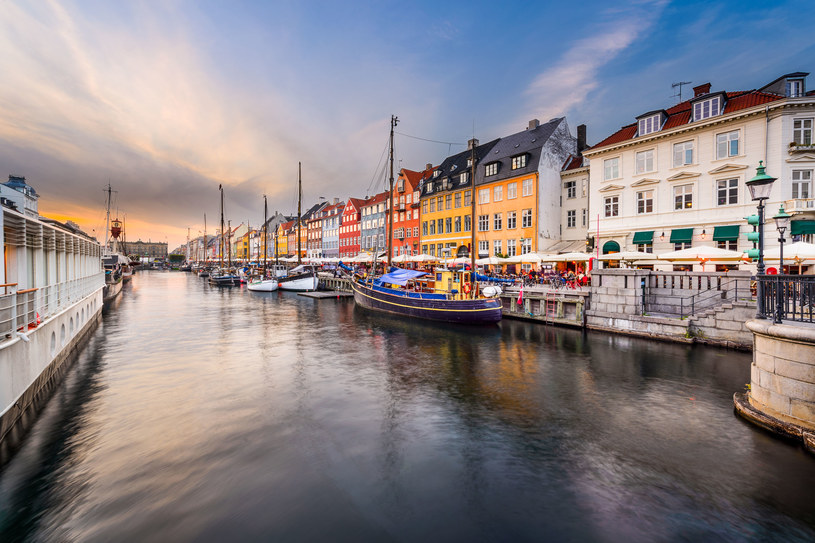 Słynna portowa dzielnica Kopenhagi - Nyhavn /123/RF PICSEL