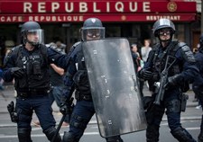Starcia z policją na ulicach Paryża