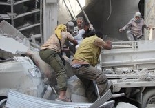 Syria: Bomby spadły na targ w mieście Idbil. Wśród ofiar kobiety i dzieci