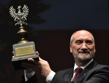 Szef MON uhonorowany Nagrodą "Patriota Roku 2016"