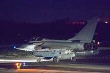 Szef MSZ Francji: Naloty zostały zakończone, ale możliwe są kolejne