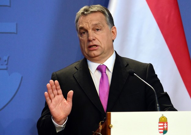 Szef węgierskiego rządu Viktor Orban /AFP