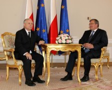 TNS dla "Wiadomości": Wybory prezydenckie wygrałby Komorowski