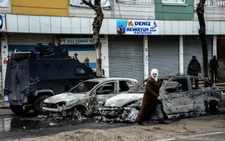 Turcja: Samochód z ładunkiem wybuchowym na południowym wschodzie kraju