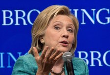 USA: Dalszy spadek notowań Hillary Clinton