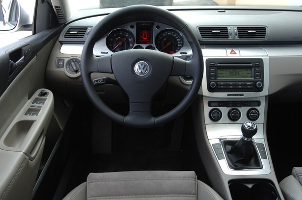 Volkswagen Passat B6 (20052010) zdj.4 magazynauto