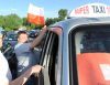 W Warszawie protestuje około 500 taksówkarzy