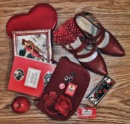 Walenty tuż za rogiem... nasze propozycje na www.raspberryheels.com/blog oraz jak zwykle po prostu zakupy - jako, że zakupy są dobre na wszystko:) zwłaszcza gdy z rabatem...