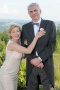- Wcielam się w matkę Marysi, którą gra Małgosia Socha – opowiada Małgorzata Potocka. 

- Moim ukochanym mężem będzie Wiktor Zborowski. Z okazji 30. rocznicy ślubu nasi bohaterowie urządzą huczne przyjęcie, na które zaproszą też przyszłego zięcia – Karola (Piotr Adamczyk). W romantycznym góralskim kościółku seniorzy odnowią małżeńską przysięgę. 

- Przy okazji zdradzą młodym sekret wspólnego, szczęśliwego życia. Tylko, czy Karol posłucha ich rad? Cieszę się, że mam możliwość współpracować z Małgosią, ponieważ ją wręcz uwielbiam! Bardzo dawno temu, gdy dopiero zaczynała swoją karierę, zagrałyśmy razem w serialu. Już wtedy wiedziałam, że jako aktorka zajdzie daleko. Co do nowej wersji komedii „Och, Karol”, uważam, że twórcy postawili sobie dosyć trudne zadanie przełożenia na dzisiejszy język filmu z czasów socjalistycznych, w którym humor opierał się na wyśmiewaniu paranoi i absurdu PRL-u. Młodą generację bawi już coś zupełnie innego. 

- Dlatego komediowość „Och, Karol” musi pójść w nowym kierunku. Ciekawa jestem, jaki będzie efekt końcowy. Oczywiście głęboko wierzę, że zadowalający. - mówi aktorka.