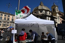 Włochy: Matteo Renzi wygrał prawybory