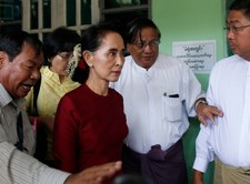 Wybory parlamentarne w Birmie. Zwycięży partia laureatki pokojowego Nobla?
