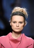 Yves Saint Laurent - detale - wiosna-lato 2010