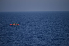 Zatonęła łódź z migrantami. Tragiczny bilans rośnie 
