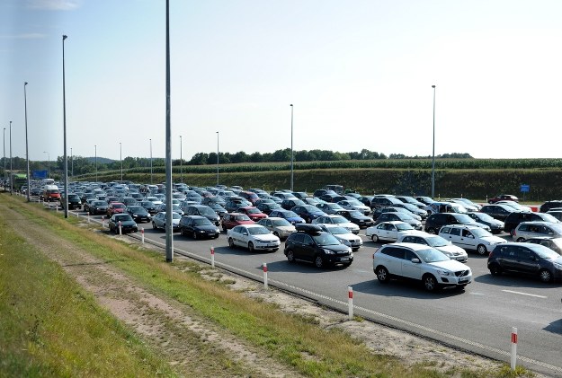 Gigantyczne korki na A1, S3 i zakopiance Zdjęcie ilustracyjne /Piotr Pędziszewski /PAP