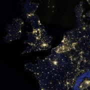 Ziemia widziana nocą