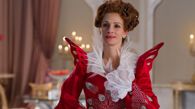Lustereczko powiedz przecie... Zła Królowa (Julia Roberts) pewnego dnia dowie się, że nie jest już najpiękniejsza... / /materiały prasowe