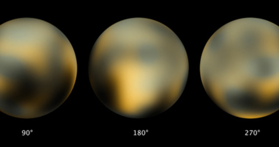 Teleskop Hubble wykrył, że powierzchnia jednego z najbardziej odległych od Słońca ciał Układu Słonecznego - Plutona zmienia kolor, a znajdujące się na powierzchni pola azotowego lodu zmieniają kształt. Zdjęcia wykonane przez teleskop pokazały, że powierzchnia Plutona jest obecnie o około 20-30 proc. bardziej czerwona niż w ciągu poprzednich dziesięcioleci.