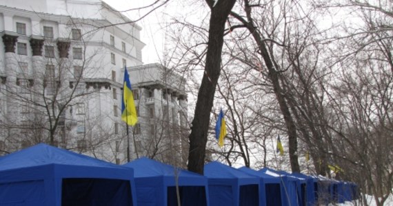 Do protestów szykują się już zwolennicy Wiktora Janukowycza. W centrum Kijowa rozbili namiotowe miasteczka przed siedzibami parlamentu, prezydenta, rządu i centralnej komisji wyborczej. Mają kłuć obecny rząd w oczy i pokazywać, że jesteśmy gotowi do protestu - mówią mieszkańcy namiotów specjalnemu wysłannikowi RMF FM do Kijowa Krzysztofowi Zasadzie.