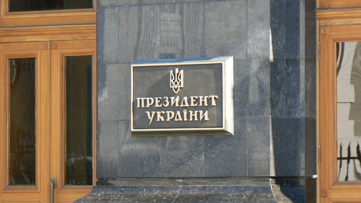 Dla demokracji zwycięstwo Wiktora Janukowycza jest lepsze; przy Julii Tymoszenko pluralizm w ukraińskiej polityce mógłby nie przetrwać. Tak pierwsze sondażowe wyniki wyborów prezydenckich na Ukrainie podsumował znany rosyjski publicysta Dmitrij Babicz.