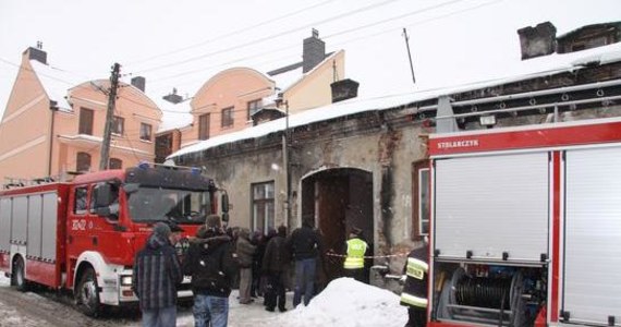 Dwie osoby zostały ranne wskutek wybuchu butli z gazem w Kielcach. Ewakuowano 20  mieszkańców domu, w którym doszło do eksplozji. Gaz wybuchł na drugim piętrze budynku. Zawaliła się ściana wewnątrz mieszkania. Na szczęście nie doszło do pożaru.