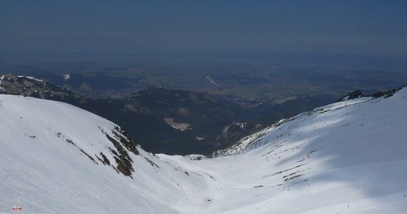 W obawie o złamanie unijnego prawa Tatrzański Park Narodowy wycofuje się z pomysłu budowy nowych tras narciarskich w Tatrach - informuje "Gazeta Wyborcza".
