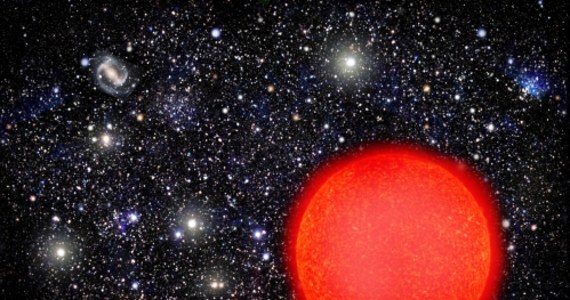 Astronomowie z Harvard-Smithsonian Center for Astrophysics odkryli "brakujące ogniwo" w historii Wszechświata. Opisana w najnowszym numerze czasopisma "Nature" gwiazda o symbolu S1020549, dostrzeżona w karłowatej galaktyce Rzeźbiarza, 280 tysięcy lat świetlnych od Ziemi należy prawdopodobnie do generacji gwiazd powstałych wkrótce po Wielkim Wybuchu. 

