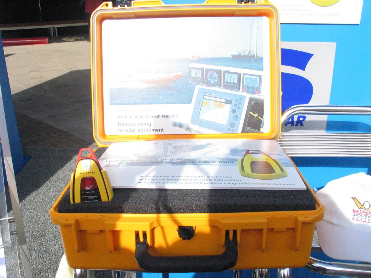 Przed budynkiem Komisji Europejskiej w Brukseli powstała wioska Galileo. Europejskie instytuty badawcze pokazują, do czego przyda się nowy, europejski system nawigacji satelitarnej. Galileo ma być konkurencją dla amerykańskiego GPS i - w przeciwieństwie do niego - ma być kontrolowany przez cywilów. Będzie miał także szerokie zastosowanie w życiu codziennym.