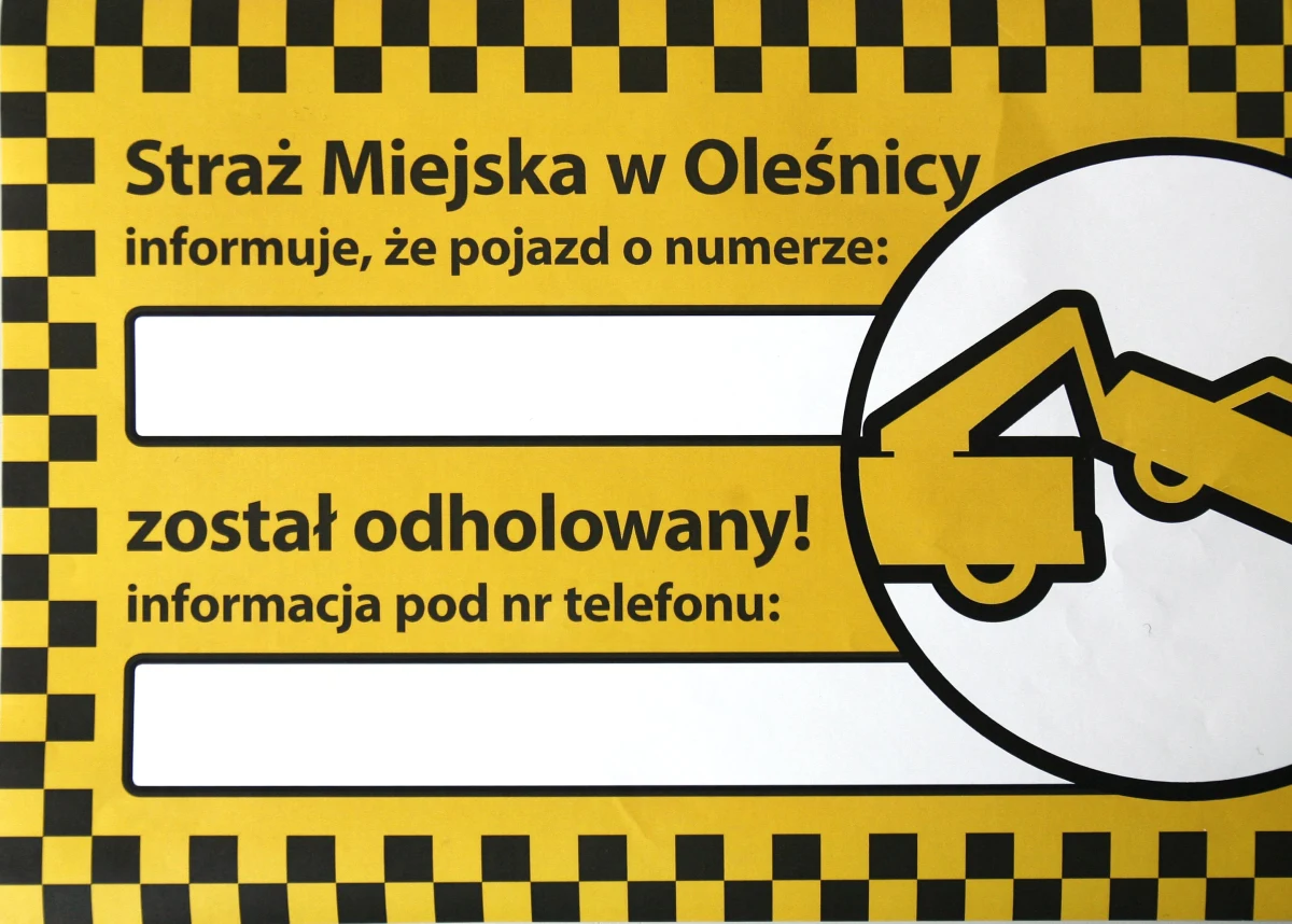 Zamiast samochodu naklejka na ulicy. Takie sytuacje zdarzać się będą w Oleśnicy na Dolnym Śląsku. W miejscu każdego odholowanego auta funkcjonariusze umieszczają specjalną planszę z informacją: "Pojazd został odholowany - skontaktuj się ze strażnikiem miejskim". Ma to zmniejszyć stres u kierowcy.