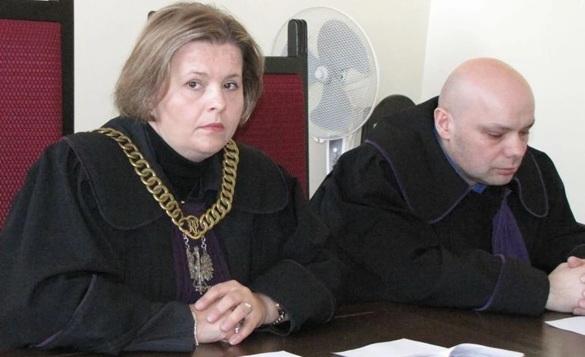 Sąd Okręgowy w Gdańsku uniewinnił prawomocnie Dorotę Nieznalską, oskarżoną o obrazę uczuć religijnych. We fragmencie instalacji "Pasja", wystawianej na przełomie 2001 i 2002 r., umieściła ona na krzyżu fotografię męskich genitaliów.