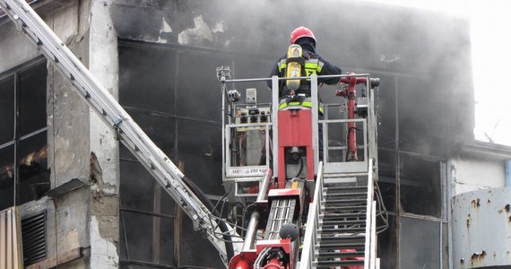 Awaria systemu ogrzewania była prawdopodobnie przyczyną pożaru magazynu artykułów rolniczych w Toruniu. Nikomu nic się nie stało, ogień został opanowany.
