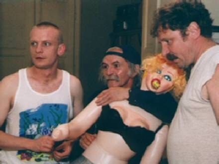 Zdjęcie ilustracyjne Świat według Kiepskich odcinek 90 "Mistrz podrobów"