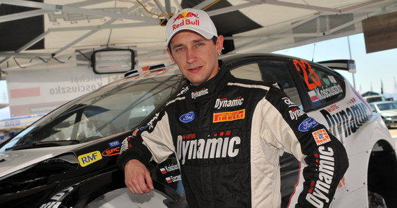 Michał Kościuszko i Maciek Szczepaniak z zespołu Dynamic World Rally stracili możliwość walki o kolejne punkty w klasyfikacji SWRC na Rajdzie Jordanii. Wcześniej ich samochód wypadł z trasy. Polacy do 16. odcinka specjalnego zajmowali drugie miejsce w klasyfikacji SWRC.