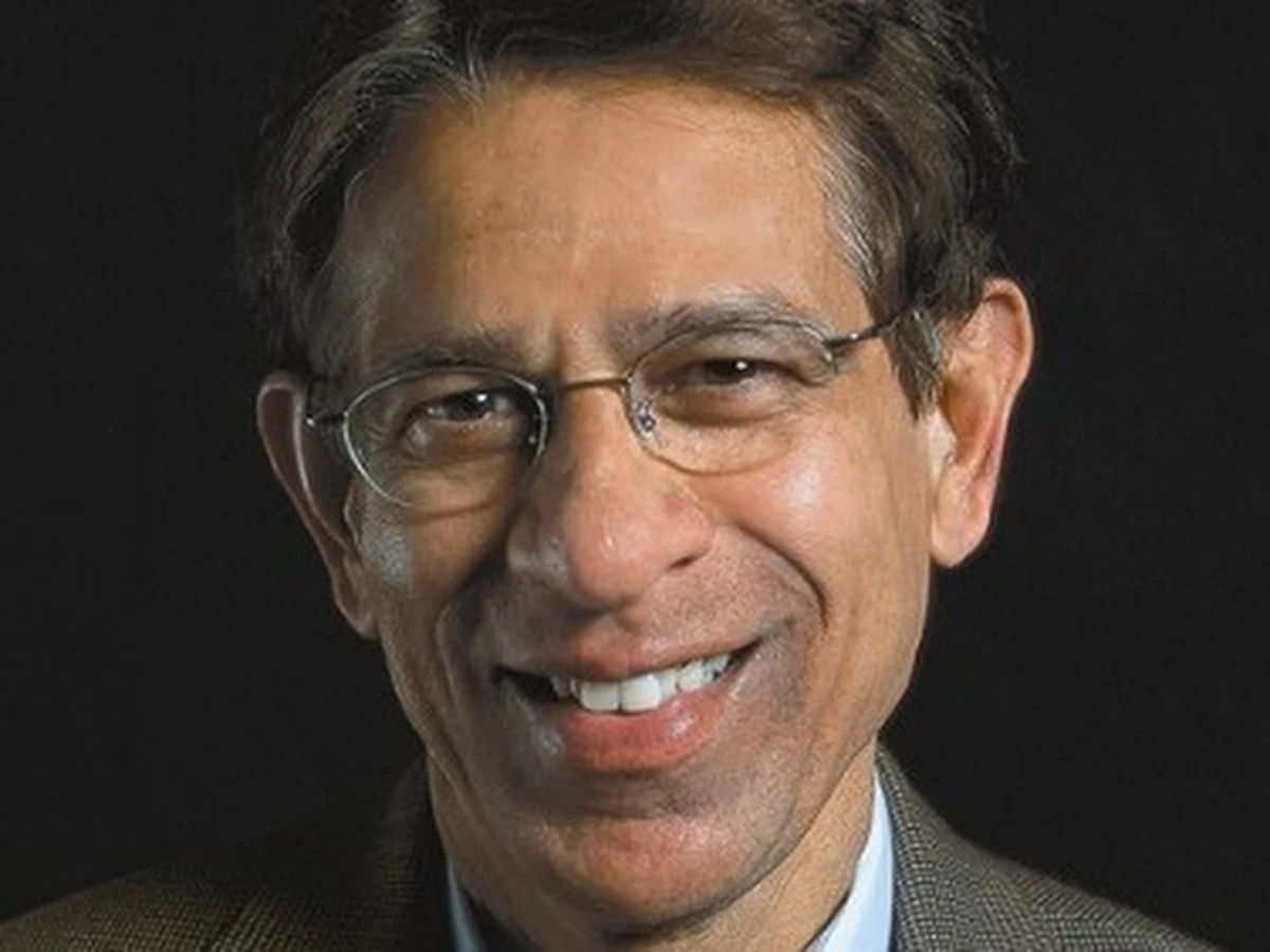 Co to znaczy być mądrym? Czym mądrość różni się od inteligencji? Okazuje się, ze nauka nie znała do tej pory precyzyjnej odpowiedzi na te pytania. Grupa amerykańskich psychologów postanowiła to nadrobić. Wyniki ich pracy publikuje w czerwcowym numerze czasopismo "The Gerontologist". Jak można się domyślić z tytułu czasopisma, naukowcy raczej nie przewidują, "by rozum był przy młodości".