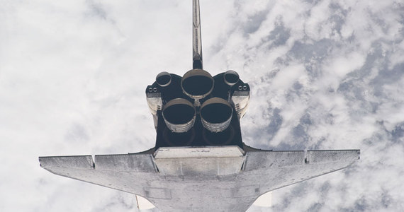 Załoga promu kosmicznego Atlantis zakończyła prawdopodobnie ostatnią w historii, orbitalną inspekcję zewnętrznej powłoki termicznej tego wahadłowca. Prom zakończył swoją misję do Międzynarodowej Stacji Kosmicznej (ISS) i - o ile pogoda pozwoli  - wyląduje w Centrum Kosmicznym Kennedy'ego na Florydzie we środę o godzinie 14.48 czasu polskiego. 
