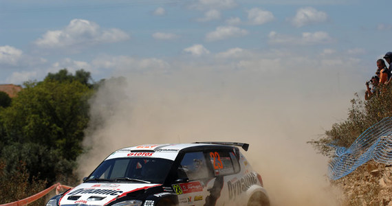 Już po pierwszym odcinku specjalnym załoga Dynamic World Rally Team - Michał Kościuszko i Maciek Szczepaniak - zakończyła udział w dzisiejszej rywalizacji na trasach 67. Rajdu Polski. Powodem była awaria samochodu. Poza problemami z elektroniką Kościuszko i Szczepaniak zmagali się również z uszkodzoną chłodnicą.