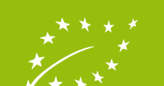 Dziś wchodzą w życie przepisy UE ws. oznakowania żywności ekologicznej. Największą zmianą jest wymóg umieszczania logo w formie zielonego liścia na opakowaniach żywności organicznej, którą zgodnie z odpowiednimi normami wyprodukowano i sprzedaje się w UE.