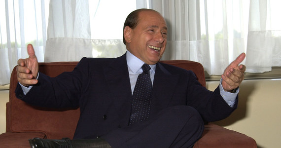 Jeżeli parlament nie zatwierdzi planu oszczędności, pójdziemy sobie do domu - powiedział Silvio Berlusconi w wywiadzie dla telewizji Italia I. Szef włoskiego rządu zaproponował plan cięć budżetowych rzędu 24 miliardów euro.