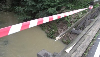 Małopolska: Samochód wpadł do rzeki, zginęły trzy osoby