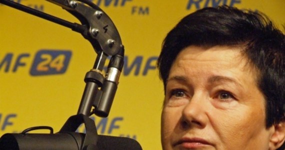 Poczekajmy z budową pomnika - mówi gość Kontrwywiadu RMF FM Hanna Gronkiewicz-Waltz. Powinno minąć trochę czasu, nie możemy stawiać pomnika w oparciu o emocje - zaznacza. Wiceprzewodnicząca PO nie boi się ewentualnej konkurencji Zbigniewa Ziobry w walce o fotel prezydenta Warszawy: Ziobro reprezentuje twardy trzon PiS. Nie zjedna sobie centrowego elektoratu.