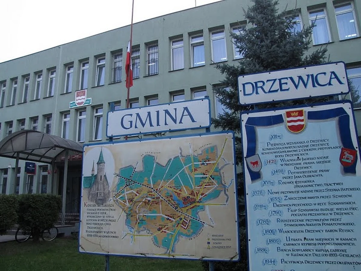 -  Nie ma już, nie wrócą. Moich trzech braci zginęło (…) Jechali, żeby zarobić na kawałek chleba, a pojechali po śmierć - mówią zrozpaczone rodziny ofiar tragicznego wypadku koło Nowego Miasta nad Pilicą. W katastrofie zginęło 18 osób. Część z nich mieszkała  Żardkach w powiecie opoczyńskim w Łódzkiem.