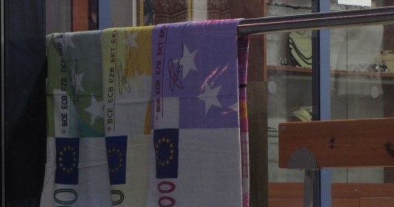 Estonia jako 17. kraj wprowadziła wspólną walutę europejską. Z okazji postanowili skorzystać przestępcy, którzy wprowadzili do obiegu fałszywe banknoty euro. Estońskie media poinformowały, że w Tallinie pojawiły się fałszywe banknoty o nominale 20 euro, a w innych miastach Estonii fałszywe "50".